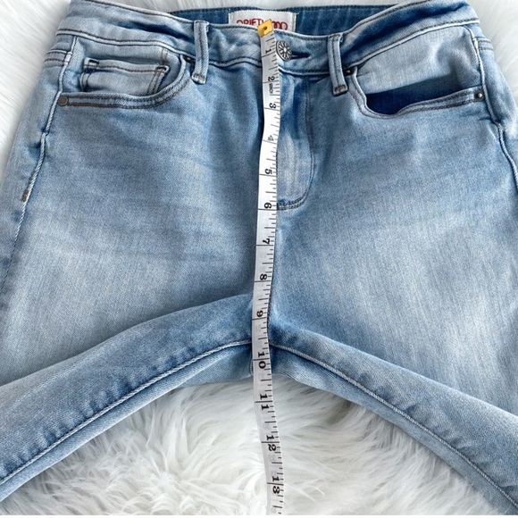 Driftwood Roxy Jeans Crop Flare Floral Embroidery Raw Hem Cut Off Denim 26 - Picture 11 of 14